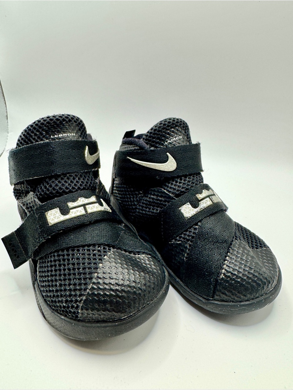 Nike Kids Black and Silver Strap Sneakers